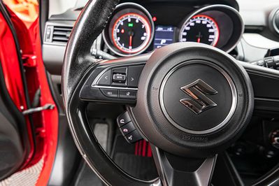 Suzuki Swift 1.2 Premium Plus