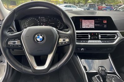 BMW Seria 3 318i