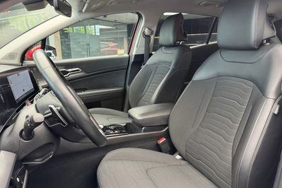 Kia Sportage 1.6 T-GDI HEV Business Line 4WD