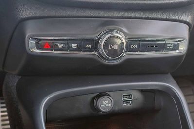 Volvo XC40 B4 B AWD R-Design