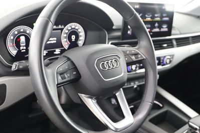 Audi A4 40 TFSI quattro S Line