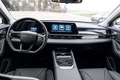 Omoda 5 1.5 T-GDI Hybrid Premium DHT