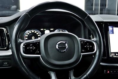 Volvo XC60 D4 AWD R-Design
