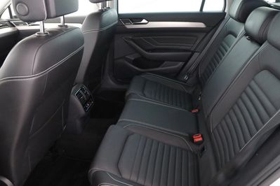 Volkswagen Passat 2.0 TDI 4Mot. Elgance DSG