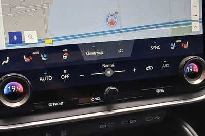 Lexus RZ 450e Omotenashi DIRECT4