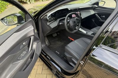 Peugeot 308 BlueHDi Allure S&S EAT8