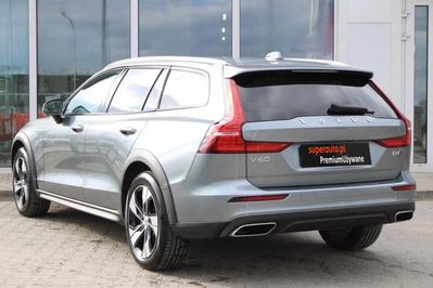 Volvo V60 Cross Country D4 Momentum Pro