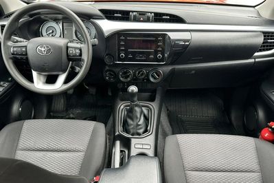 Toyota HiLux 2.4 D-4D Double Cab DLX 4x4