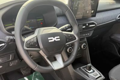 Dacia Jogger Expression 7-miejsc 1.8 Full Hybrid