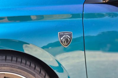 Peugeot 308 GT e-DCS 1.2 mHEV