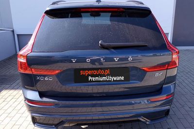 Volvo XC60 B4 B Plus Dark