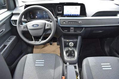 Ford Tourneo Courier Active