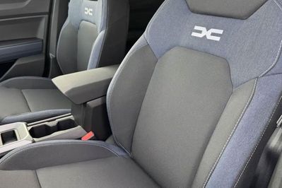 Dacia Duster Journey 1.6 Full Hybrid