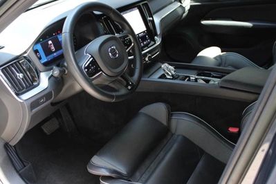 Volvo V60 B4 D Plus Dark