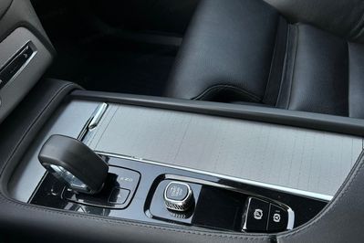 Volvo XC90 B5 D AWD Plus Dark 7os aut