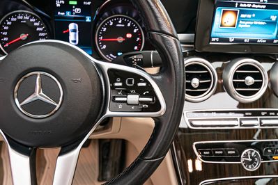 Mercedes Klasa C C 300 9G-TRONIC