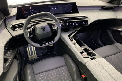 Peugeot 3008 GT 1.2 mHEV e-DCS6