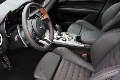 Alfa Romeo Stelvio Turbo Intensa Q4