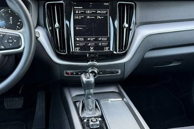 Volvo XC60 D4 Momentum Pro aut