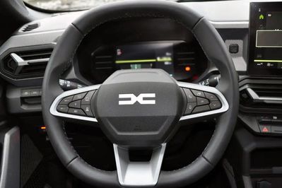 Dacia Duster Journey 1.8 Full Hybrid