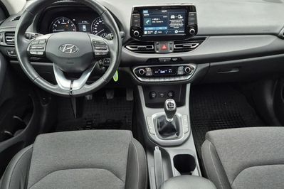 Hyundai i30 1.5 t-Gdi 48V Smart