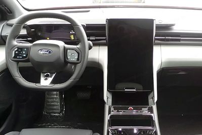 Ford Capri Premium RWD 77 kWh