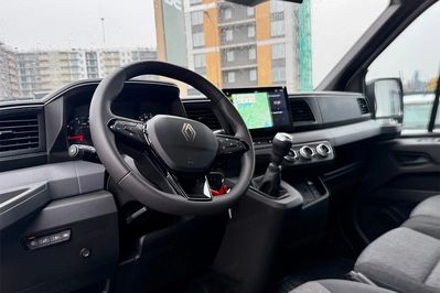 Renault Master Kontener 8EP + Winda