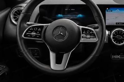 Mercedes GLB 220 d 4-Matic Progressive 8G-DCT