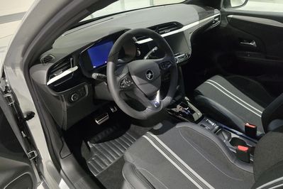 Opel Corsa 1.2 GS S&S