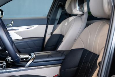 BMW Seria 7 740d xDrive mHEV sport-aut