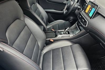 MG HS 1.5 T-GDI Excite DCT