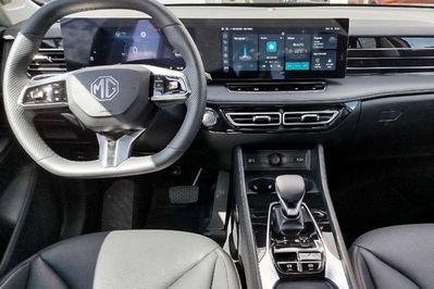 MG HS EHS 1.5 PHEV aut