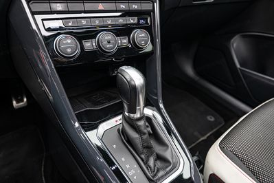 Volkswagen T-Roc 2.0 TSI 4Mot. Premium DSG