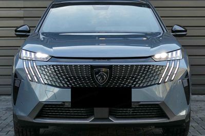 Peugeot 5008 GT 1.2 mHEV e-DCS6