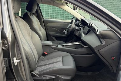 Peugeot 408 Puretech Allure S&S EAT8