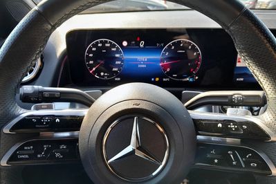 Mercedes GLB 200 mHEV AMG Line 7G-DCT