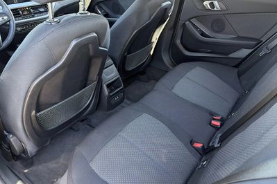 BMW Seria 1 118i Advantage aut
