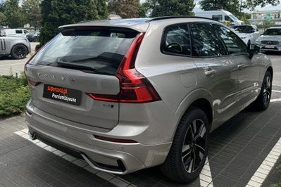 Volvo XC60 B5 B AWD Plus Dark aut