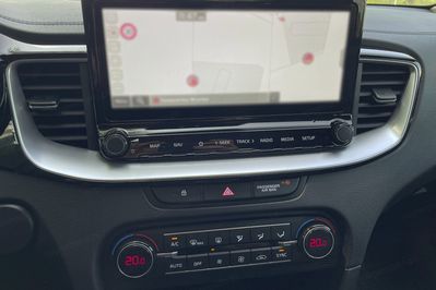 Kia XCeed 1.5 T-GDI Business Line DCT