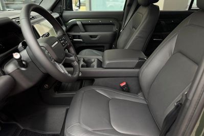 Land Rover Defender 110 Hardtop 3.0 D250 mHEV X-Dynamic