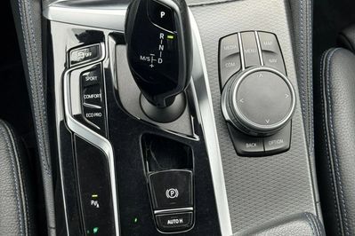 BMW Seria 5 530i xDrive M Sport
