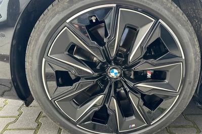 BMW Seria 7 M760e xDrive