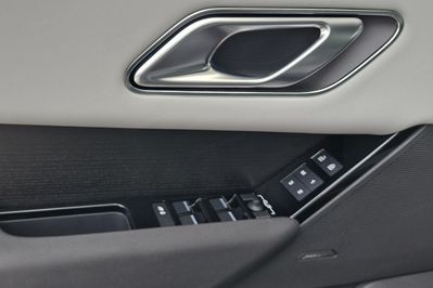 Land Rover Range Rover Velar D200 Dynamic SE