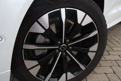 Volvo XC60 T6 Plug-In Hybrid AWD Ultra Dark