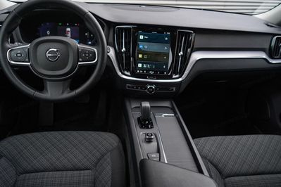 Volvo V60 B4  Core