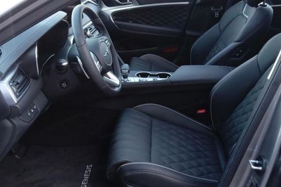 Genesis G70 Shooting Brake G70 2.0T Plus 8AT AWD