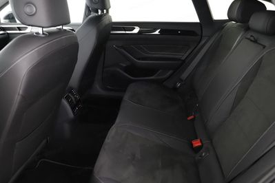 Volkswagen Arteon 2.0 TSI R-Line DSG