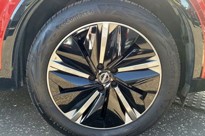Nissan Qashqai Tekna Xtronic 1.3 DIG-T mHEV 2WD