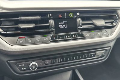 BMW Seria 1 118i Advantage