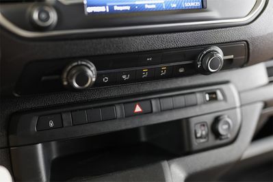 Toyota ProAce Long L2H1 Zabudowa Brygadowa AT